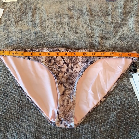 23. Banana Republic Vitamin A Luciana Bikini Bottom - Picture 7 of 11